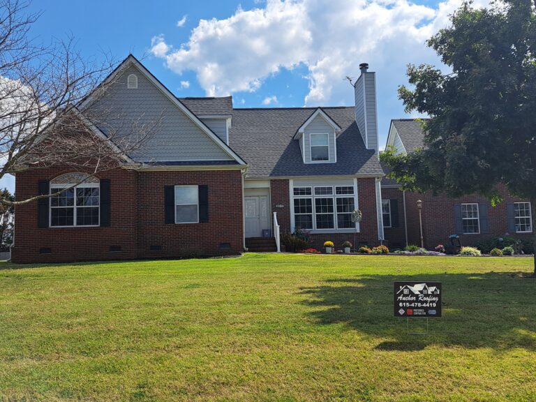 Brick home with premier roofing in Franklin TN - Anchor Roofing