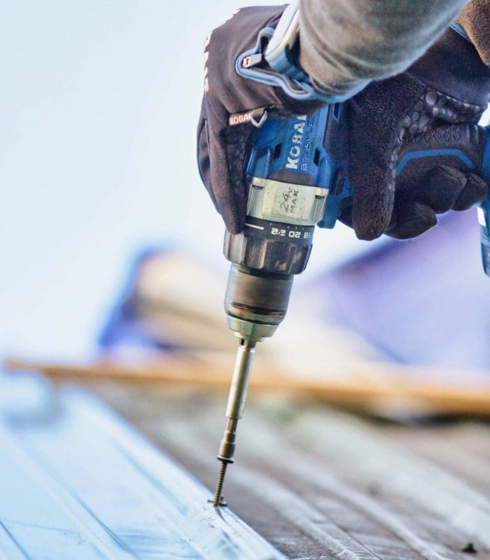 metal roofing installation scaled